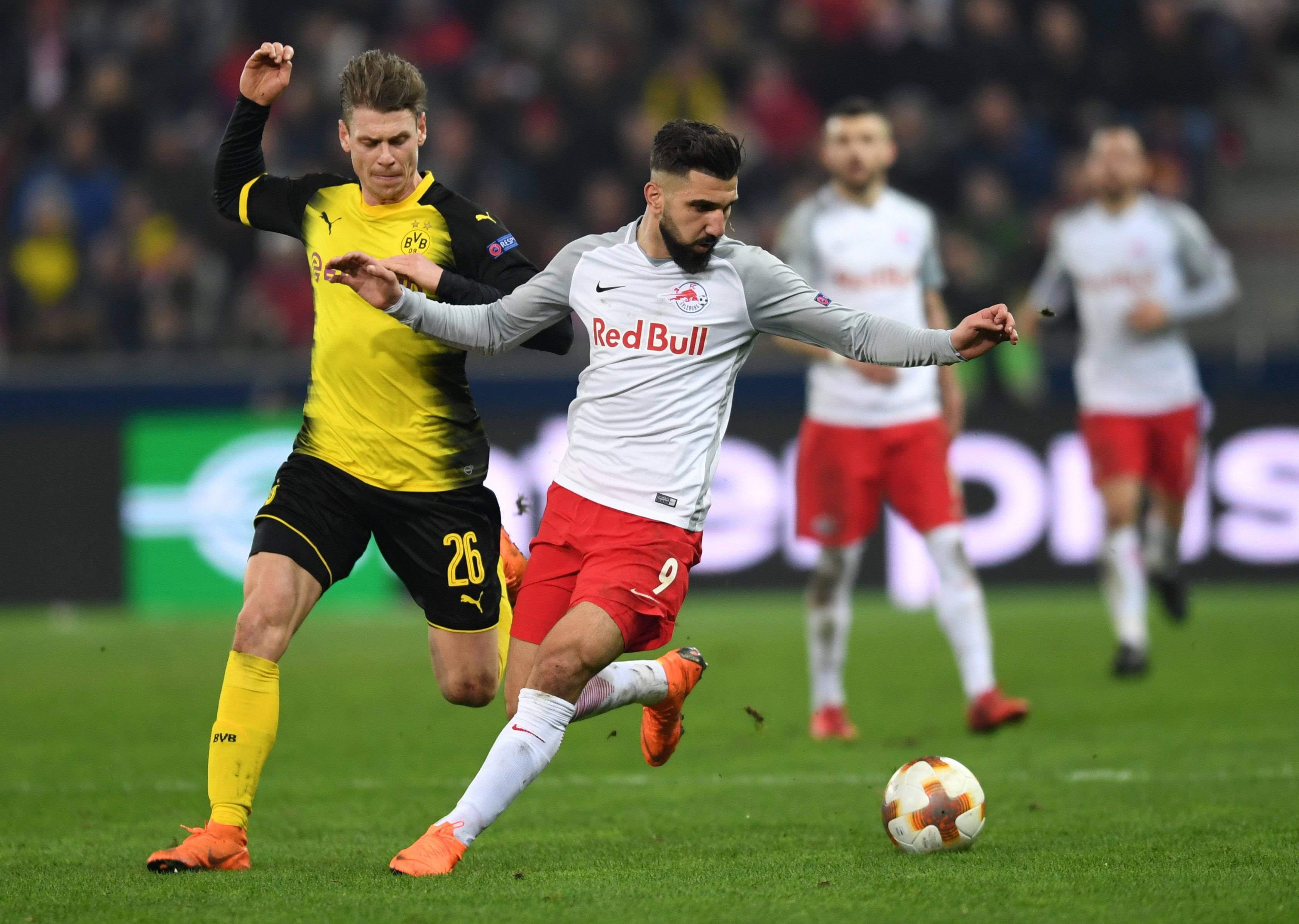 狼堡球员磨练意志，备战欧冠资格赛的简单介绍