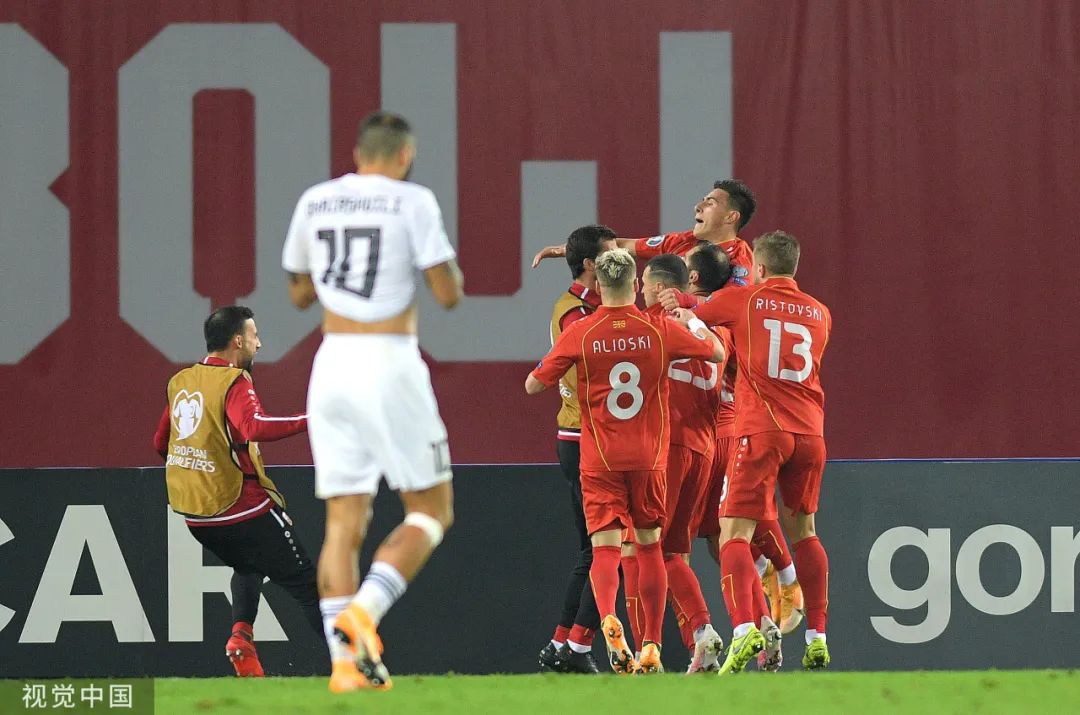 德国队在欧锦赛资格赛中对阵匈牙利赢得比赛