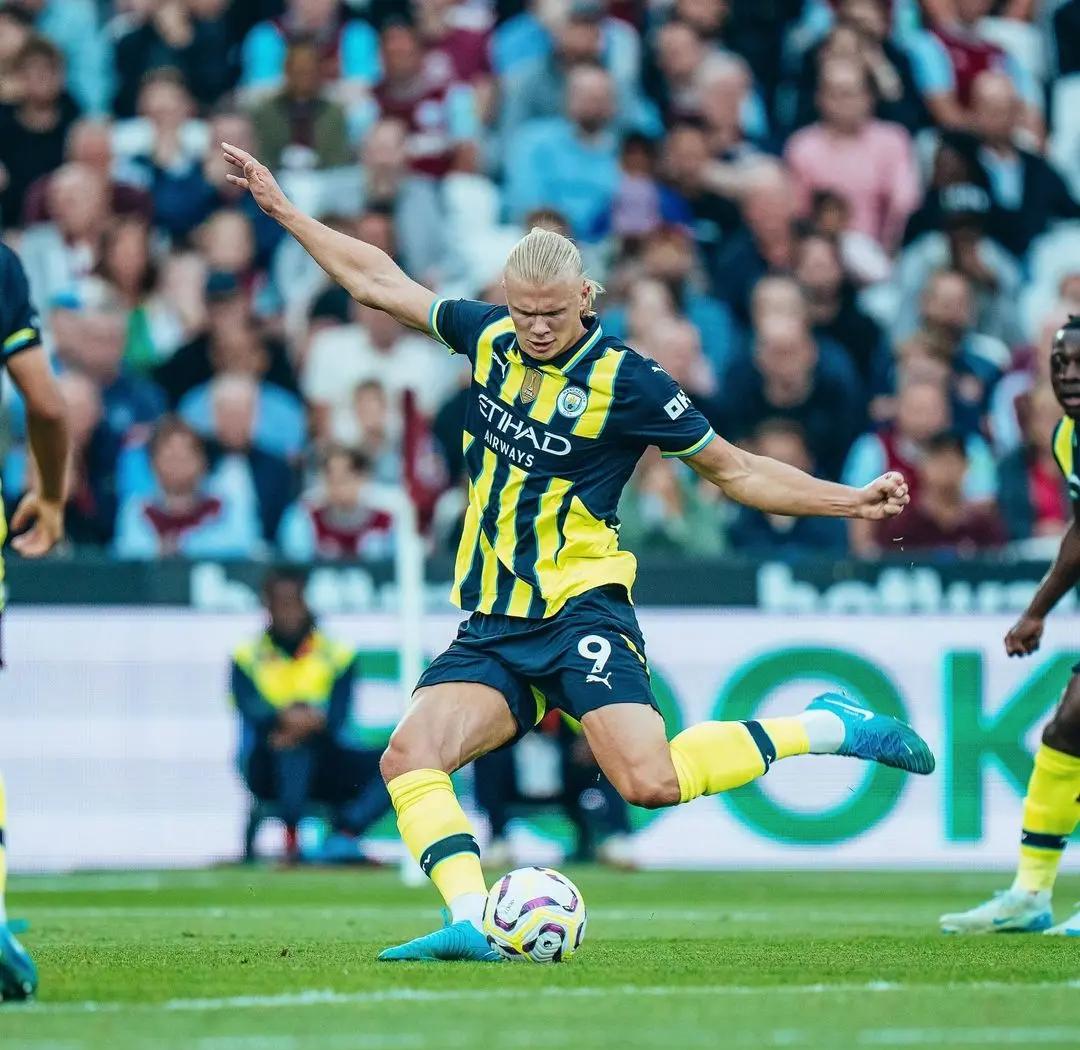 曼城再度上演帽子戏法，AC米兰后防线成筛子！的简单介绍