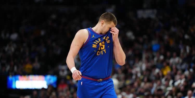 波尔津吉斯陷入低谷，詹姆斯连败，湖人球队命运悬念！