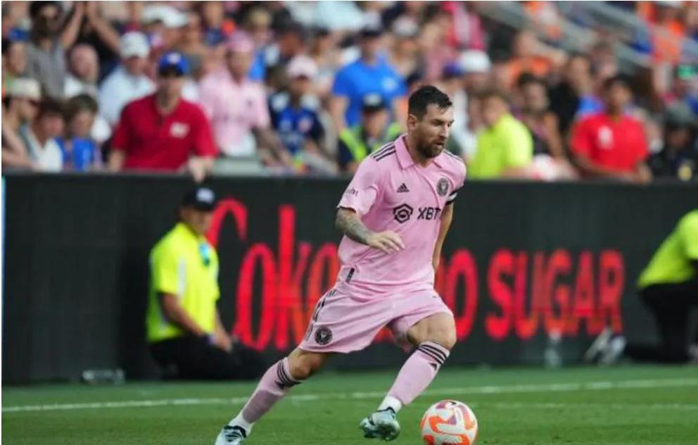  梅西巅峰对决，凯恩与40激战快船分钟，问鼎冠军胜负难料！